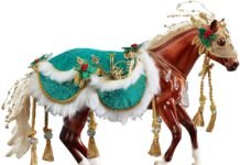 Holiday Horse 2021 Arctic Grandeur Collection | Traditional Series Holiday Horse